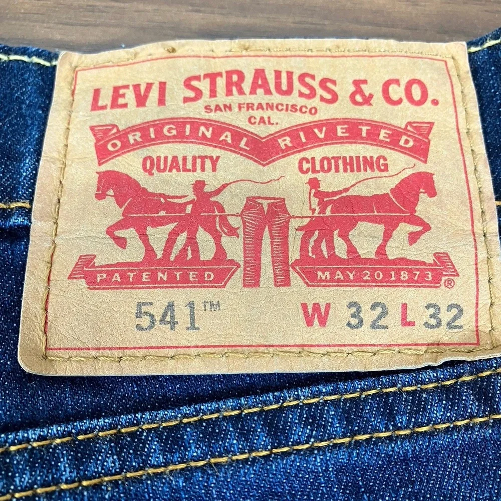 Levis Mens Blue 541 Athletic Fit Dark Wash Jeans‎ Size 32x31